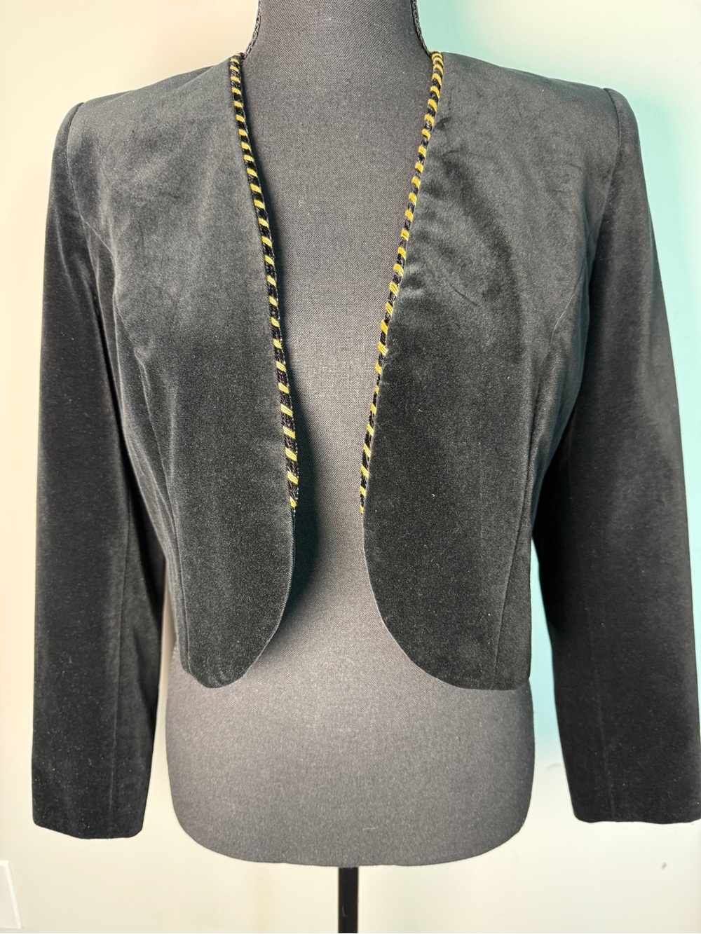 Doncaster Black Velvet Cropped Bolero Jacket Gold Trim Sz 4